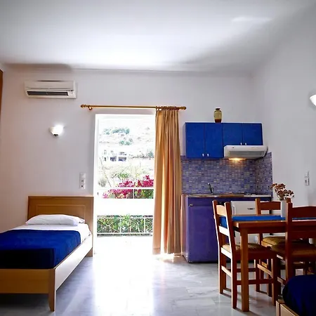 Kanakis Blue Beach Apartments Petres  Exterior photo